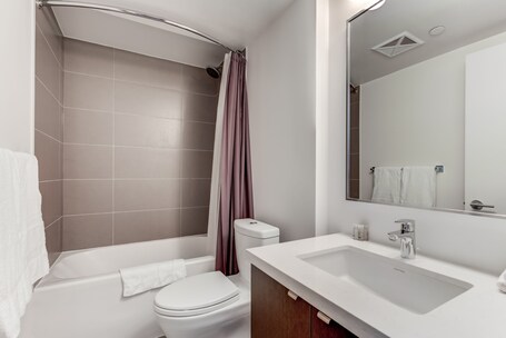 Avalon Suites Yorkville - Image 93