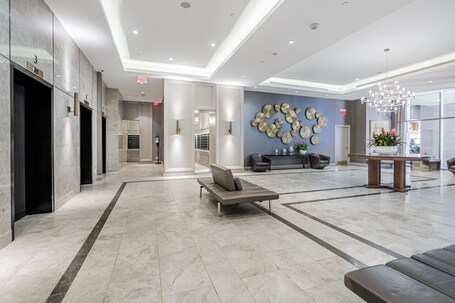 Avalon Suites Yorkville - Image 5