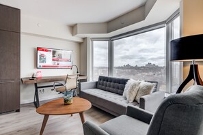 Panoramic Condo | Living area