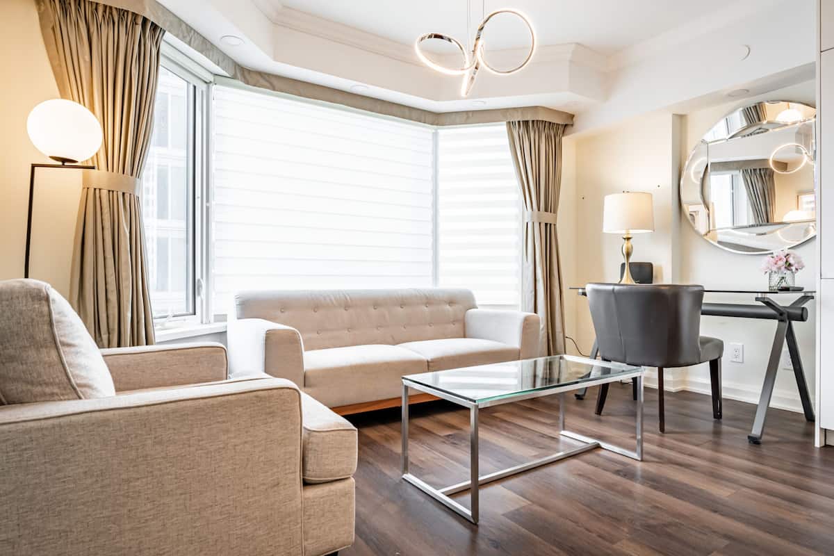 Condo ejecutivo | 1 habitación, ropa de cama de alta calidad y edredón