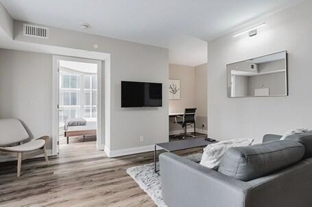 Avalon Suites Yorkville - Image 76