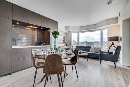 Avalon Suites Yorkville - Image 60