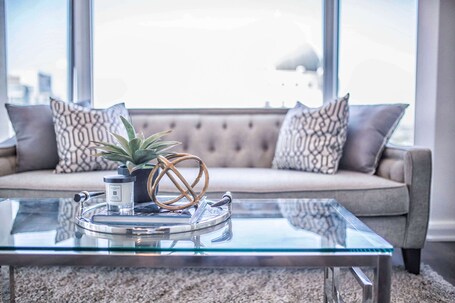 Avalon Suites Yorkville - Image 72