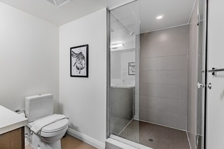 Avalon Suites Yorkville - Image 49