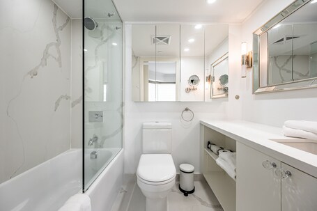 Avalon Suites Yorkville - Image 24