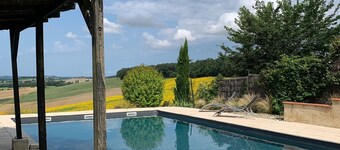 Les 5 Terrasses -  Gascony - SW France
A private pool & a fantastic view !
