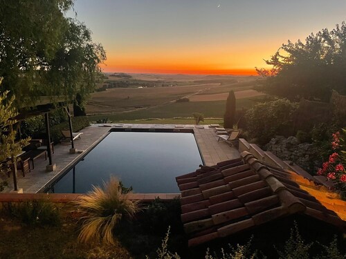 Les 5 Terrasses -  Gascony - SW France
A private pool & a fantastic view !