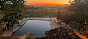 Les 5 Terrasses - Gascony - SW France
A private pool & a fantastic view !