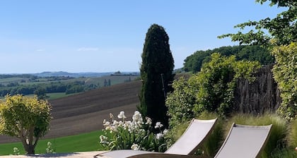 Les 5 Terrasses - Gascony - SW France
A private pool & a fantastic view !