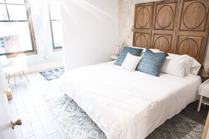 3 slaapkamers, een strijkplank/strijkijzer, reisbedje, gratis wifi