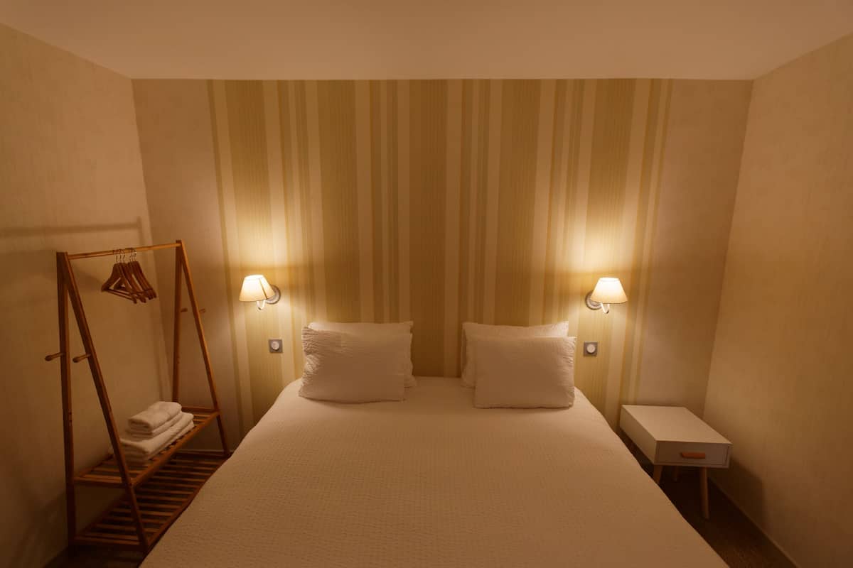 1 bedroom, soundproofing, free cots/infant beds, free WiFi