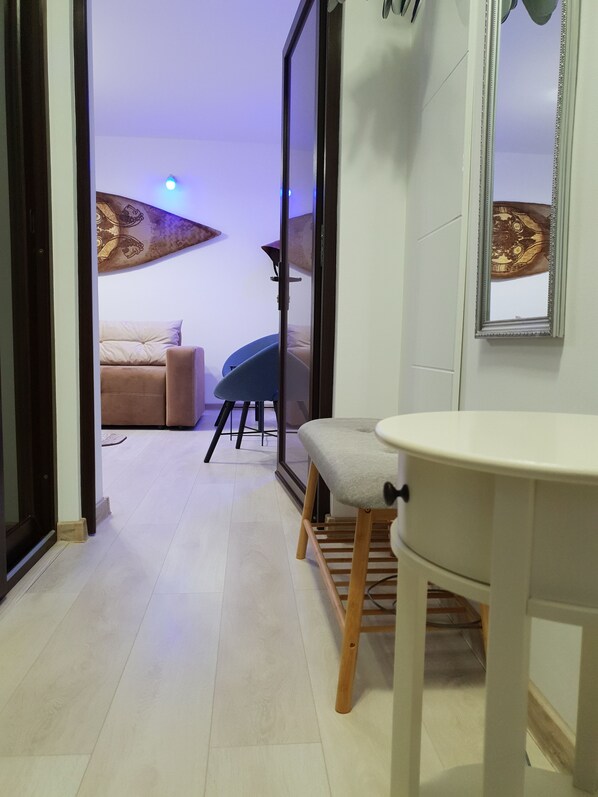 Interior - Central Boulevard apartment (Curtea de Argeș)