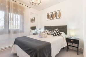 4 bedrooms, desk, iron/ironing board, free WiFi - Casa rural Villa Pilar (Albentosa)