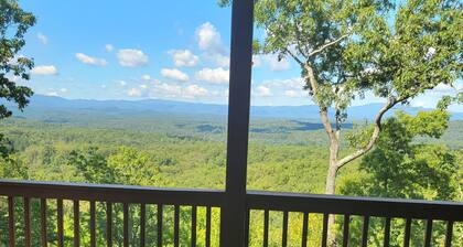 Sky Blue View - Spectacular views, hot tub, game room, location & comfortable!