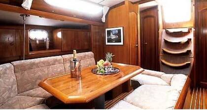 Jeanneau 42. 2 SEGELJACHTEN