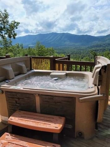 Brand New Hot Tub.....and that view ❤️