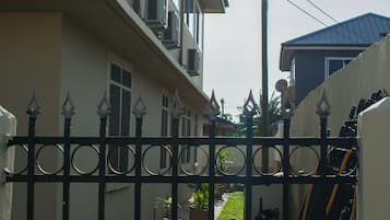 Mặt tiền nơi lưu trú