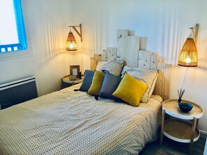 1 slaapkamer, een strijkplank/strijkijzer, wifi, beddengoed