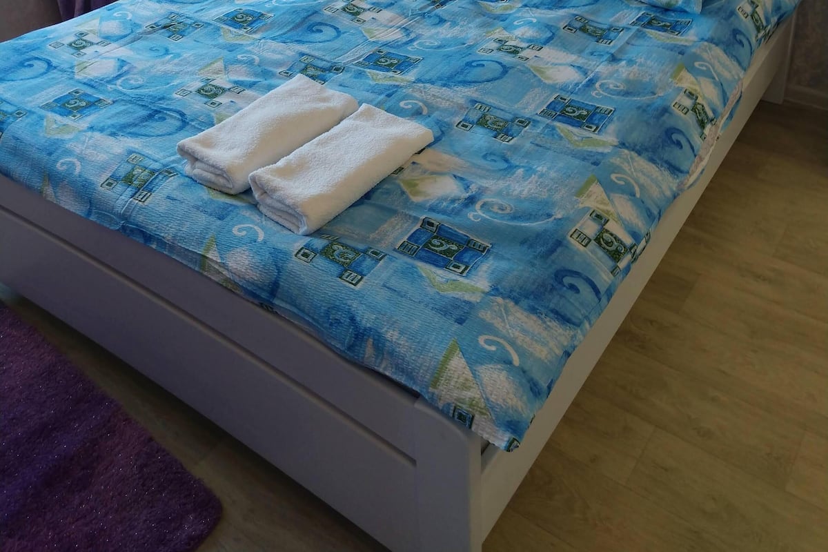 Apartament (#30) | 1 dormitori, decoració individual, mobiliari individual i wifi gratuïta