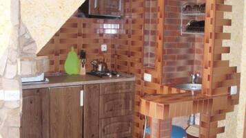 Suite, Kitchen (#20) | Private kitchen | Fridge, stovetop, griddle, cookware/dishes/utensils
