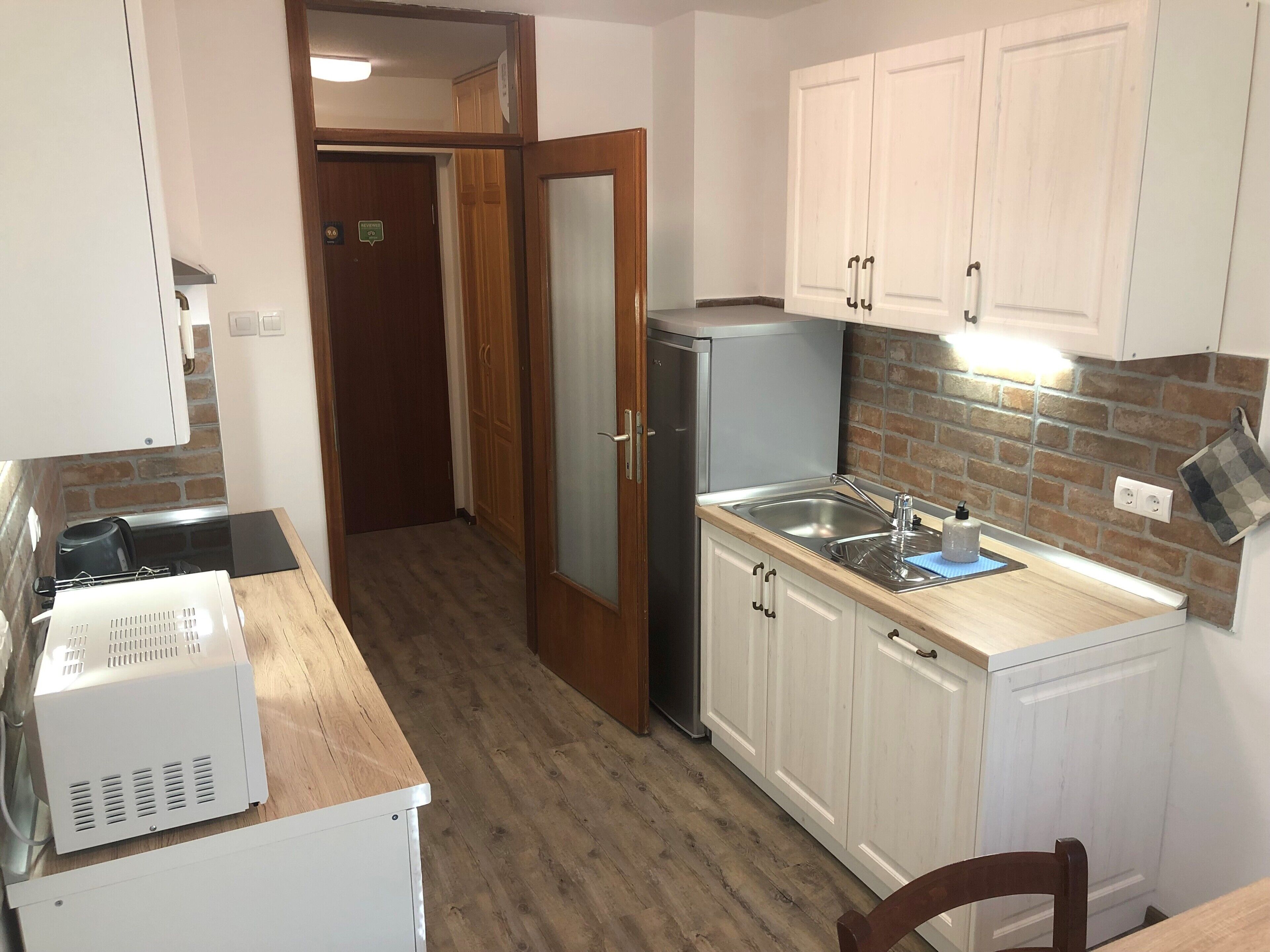 Fridge, microwave, oven, dishwasher