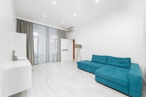 Living area - Novus apartments in Odesa (Odes'ka oblast)