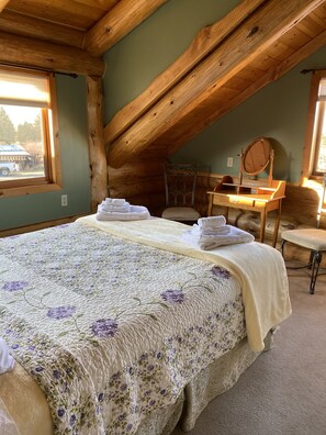 4 habitaciones, tabla de planchar con plancha, wifi y ropa de cama 