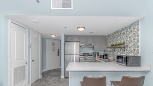 Basic Studio | Private kitchen | Coffee/tea maker - The Palace 1505 (Myrtle Beach)