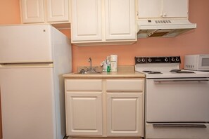 Studio, 1 Queen-Bett und Schlafsofa, Meerblick | Eigene Küche | Wasserkocher mit Kaffee-/Teezubehör