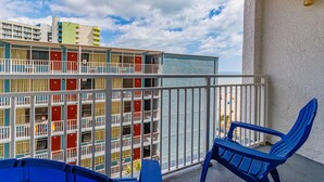 Unclassified image, 3 of 44, button - Sea Mist 50610 (Myrtle Beach)