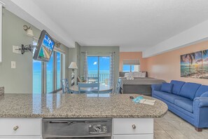 Basic Studio | Living area | 30-inch TV with satellite channels