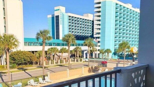 Unclassified image, 1 of 21, button - Wave Rider 328 (Myrtle Beach)