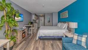 Estudio, 1 cama de matrimonio grande con sofá cama, vistas al mar