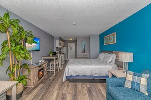 Studio, 1 King Bed with Sofa bed, Ocean View - Sea Mist 51408 (Myrtle Beach)