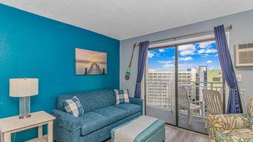 Studio, 1 Tempat Tidur King dengan tempat tidur Sofa, pemandangan samudra | Wi-Fi gratis