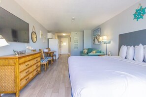 ハウス | デスク、アイロン / アイロン台、WiFi (無料)