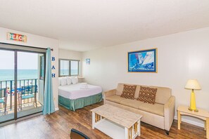 Basic Studio | Free WiFi, bed sheets - The Palace 202 (Myrtle Beach)