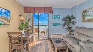 Studio, 1 queensize bed, uitzicht op oceaan | Gratis wifi, beddengoed