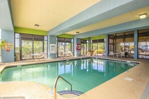 Indoor pool, outdoor pool - Meridian 1402 (Myrtle Beach)