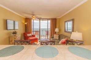 Basic Room | Living room - Meridian 1402 (Myrtle Beach)