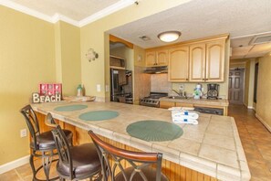 Basic Room | Private kitchen | Fridge, microwave, dishwasher, coffee/tea maker