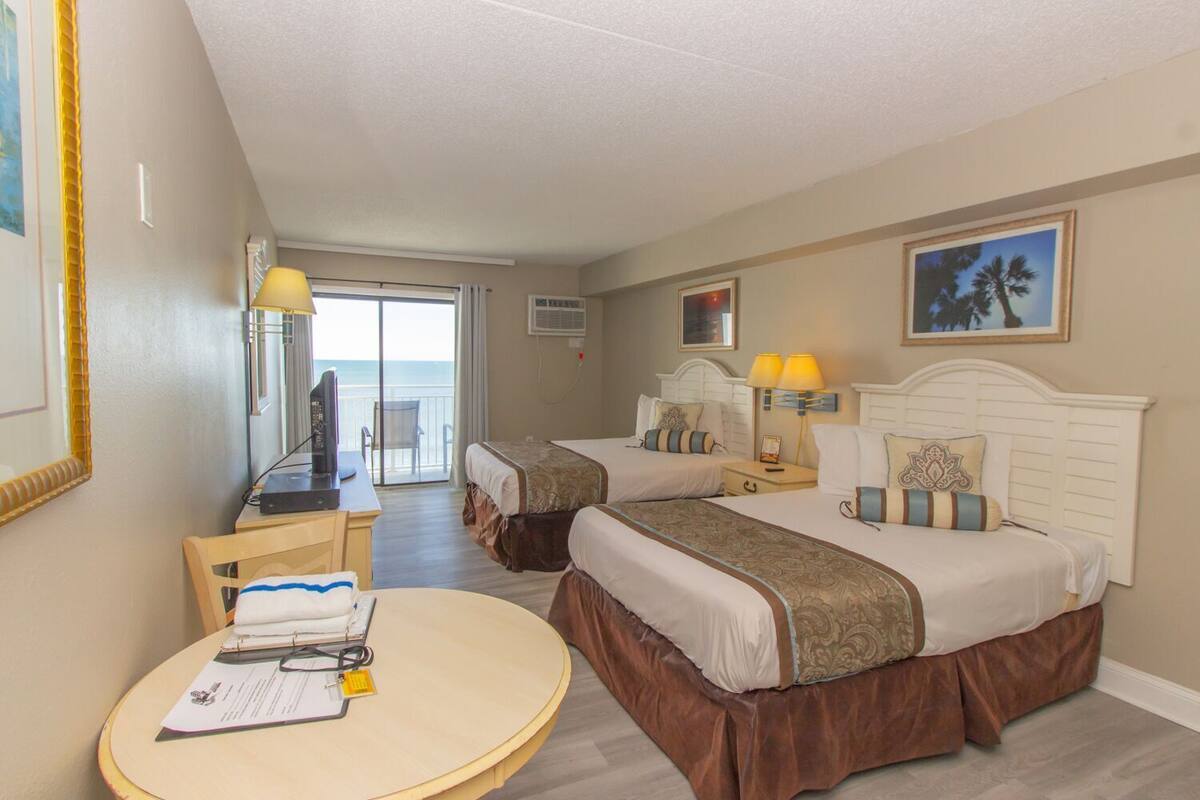 Estudio, 2 camas matrimoniales, vista al océano | Wifi gratis, decoración personalizada y muebles diferentes 
