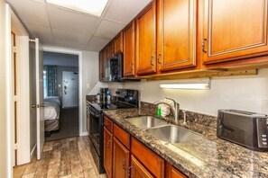 Private kitchen - Landmark 640 (Myrtle Beach)