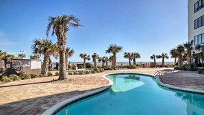 House | Pool