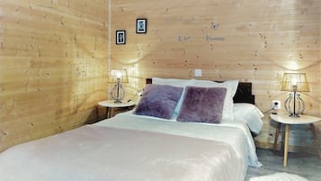 Apartment, Ensuite (T3) | Premium bedding, blackout drapes, free WiFi, bed sheets