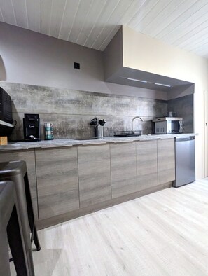 Apartamento, baño privado (T2) | Cocina compartida | Trona infantil