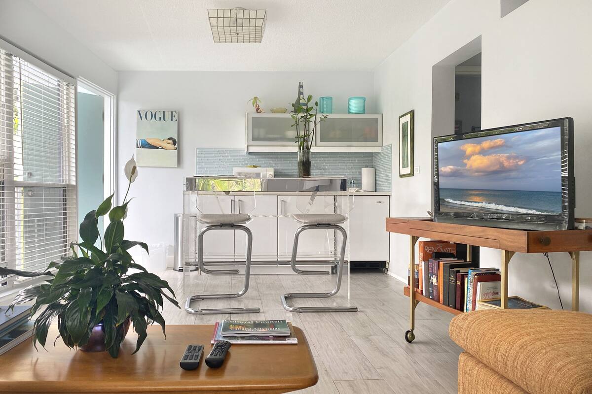 32-inch lcd tv with cable channels, tv