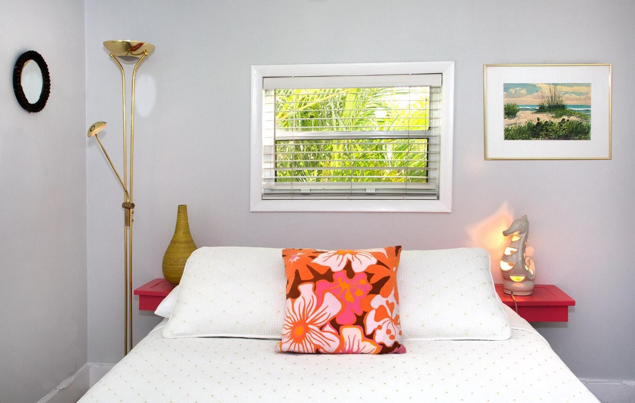 individually decorated, individually furnished, laptop workspace