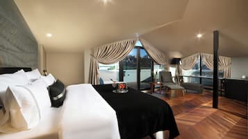 Terrace Loft Corner | 1 bedroom, premium bedding, Select Comfort beds, minibar