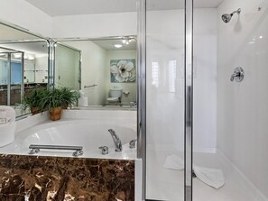 Bathroom - Ariel Dunes by Seascape Resort (Miramar Beach)